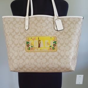 Coach Tote